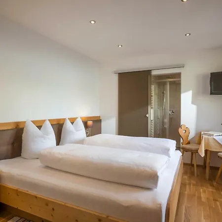 Gaestehaus Rauch 3* Schwendau