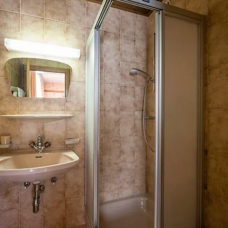 Couette-café Gaestehaus Rauch 3*