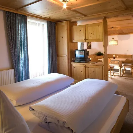 Gastehaus Rauch Bed & Breakfast